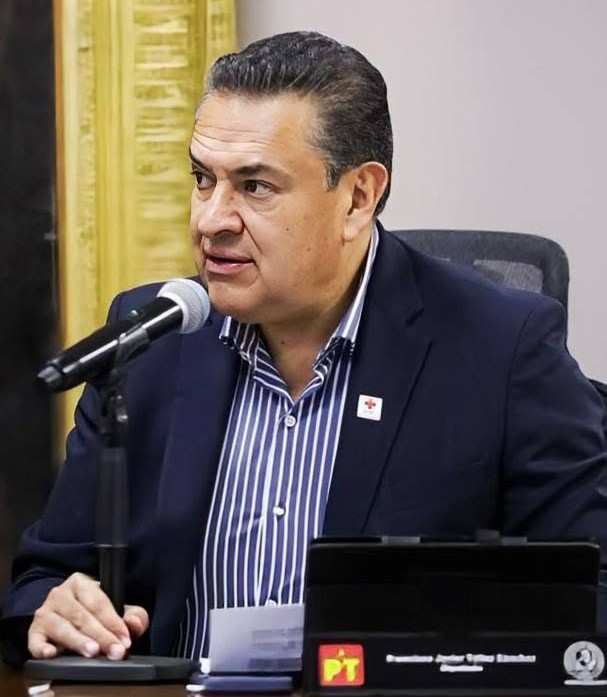 Urge profesionalizar a Protección Civil