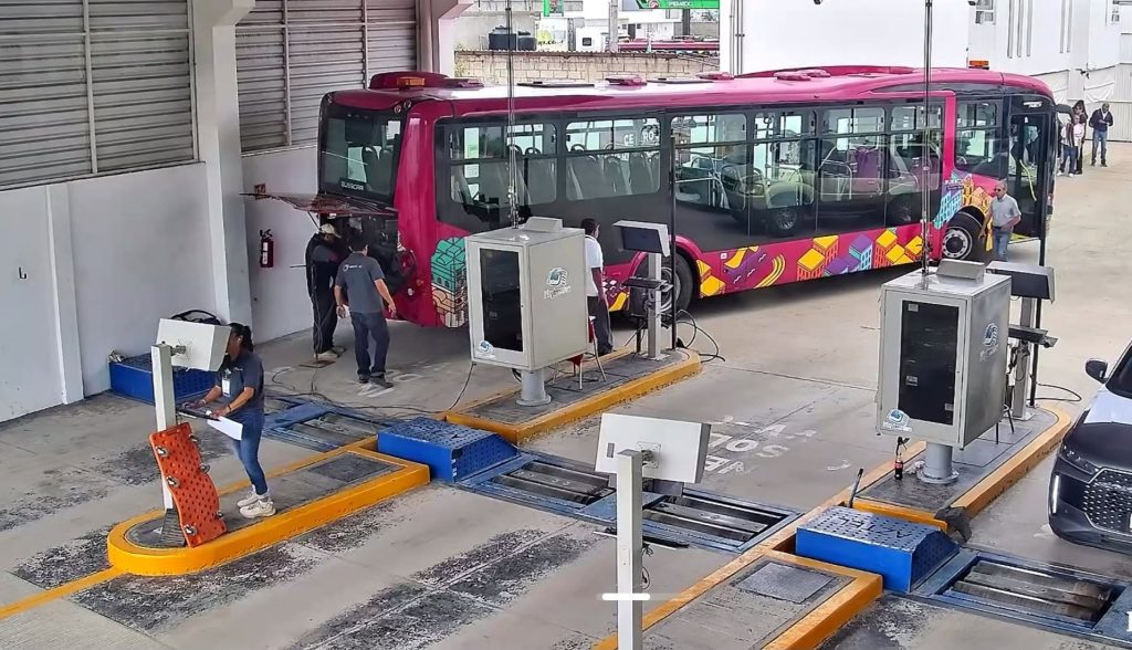 Verifican 80 unidades del sistema metropolitano