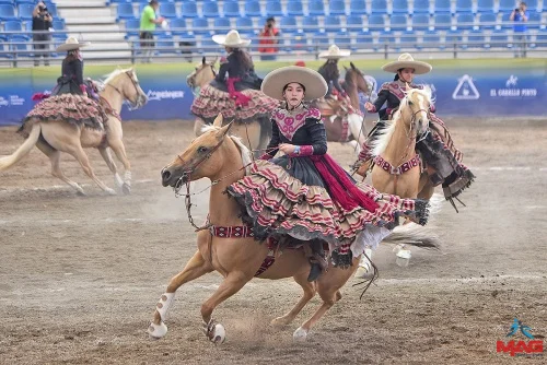 Escuadrones hidalguenses abren actividad en el Nacionalito