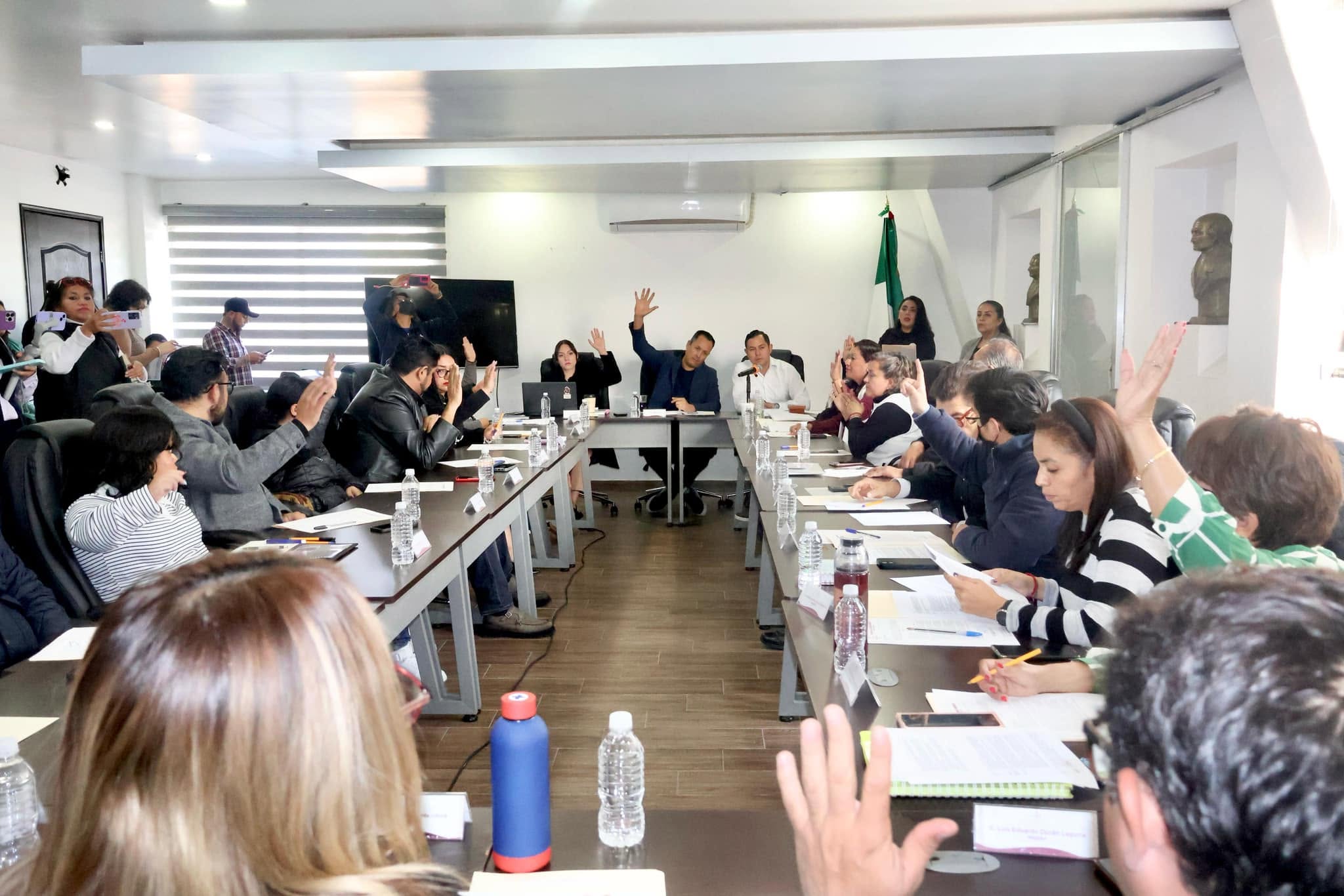 Exigen aclarar 6 millones en repavimentación de calle Tula - Diario Vía ...