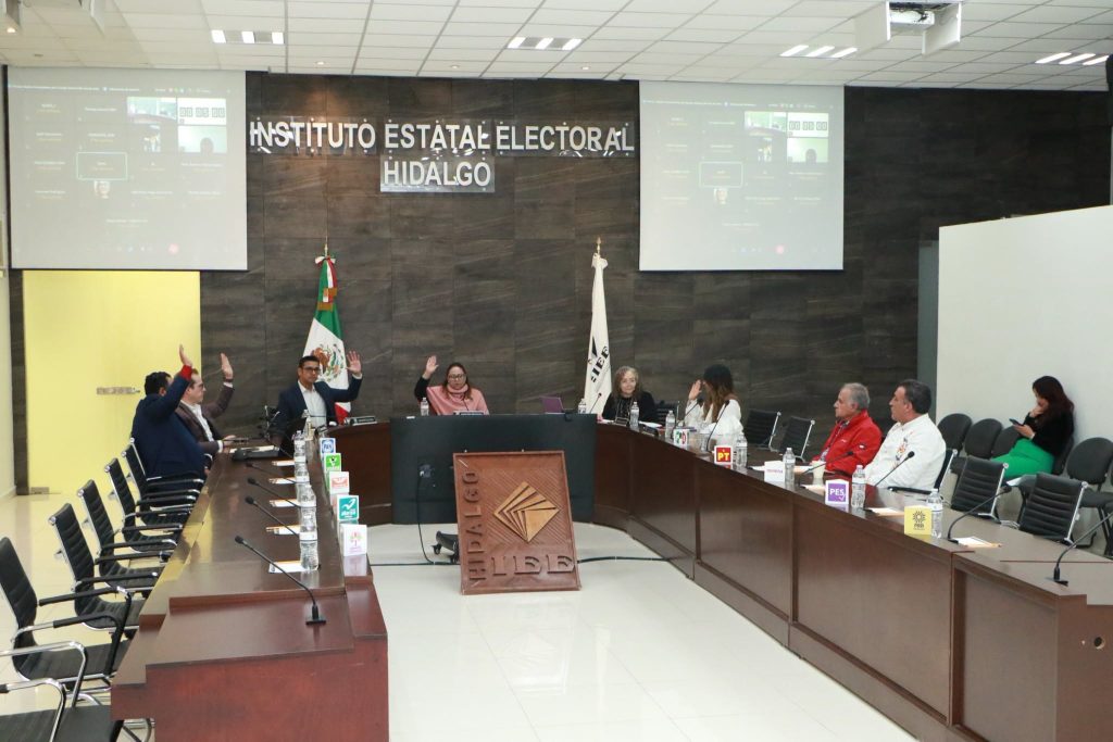 Reforma limita los salarios de organismos electorales