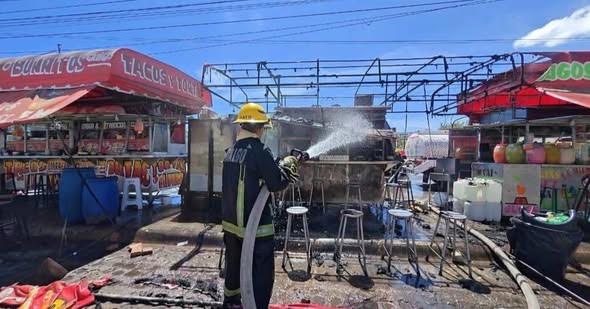 Se incendia puesto de tortas