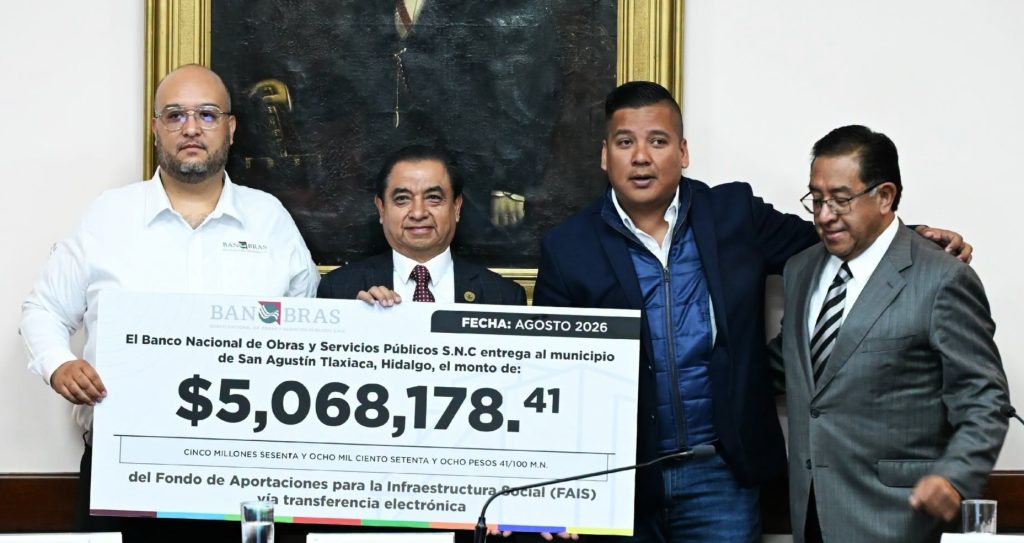 Huazalingo y Tlaxiaca reciben recursos FAIS