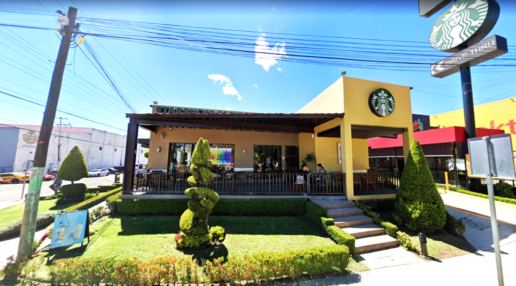 Reportaron robo de cableado en Starbucks