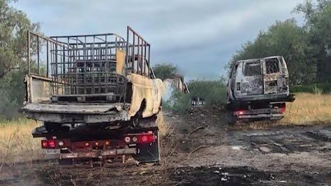 Se incendian camionetas con hidrocarburo en Atitalaquia