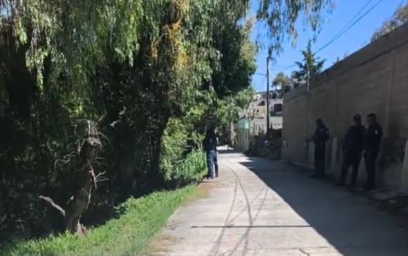 Vecinos confunden una lona con restos humanos