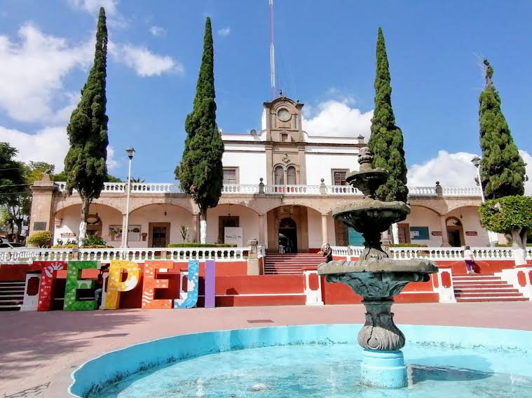 Cuestionan proceso de venta de vialidades