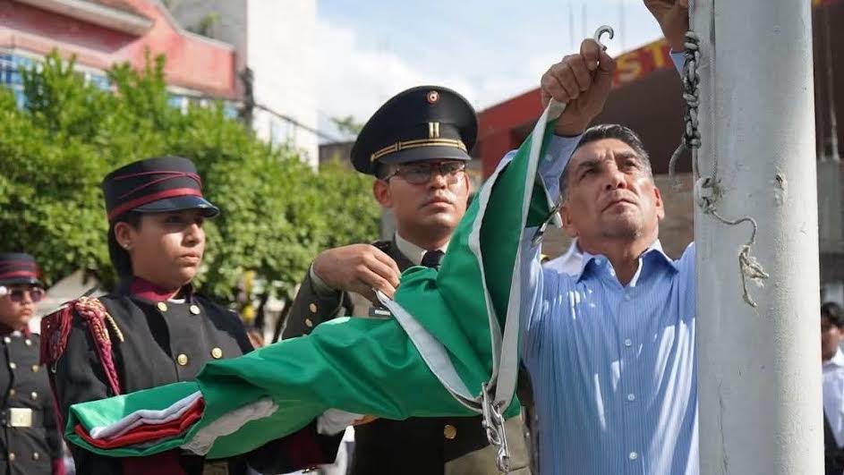 Huejutla rinde homenaje a Héroes de Chapultepec