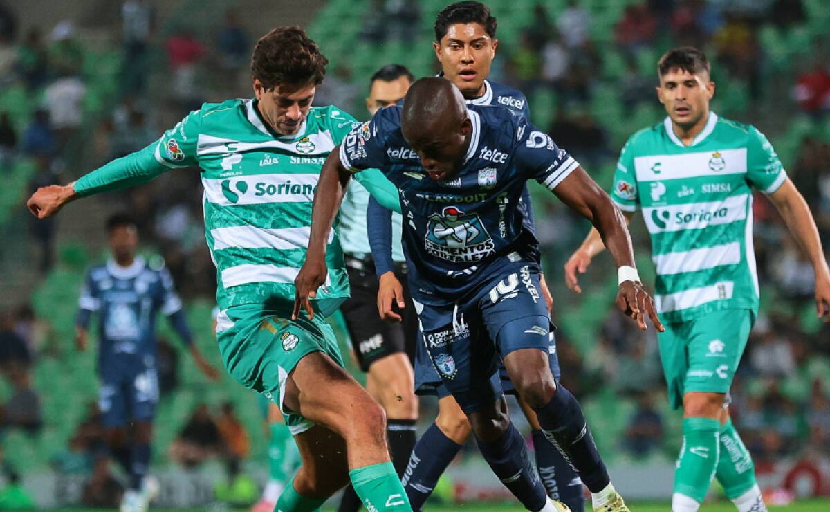Pachuca, en busca su dominio ante Santos en la Comarca